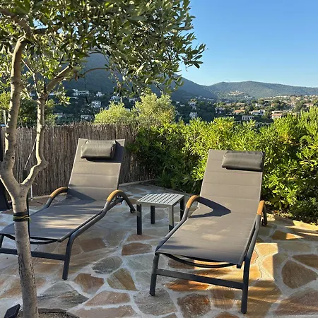 Unptitparadis, Piscine, Jardin, Vue Panoramique Mer, Confort, Calme Сasa de vacaciones Cavalaire-sur-Mer